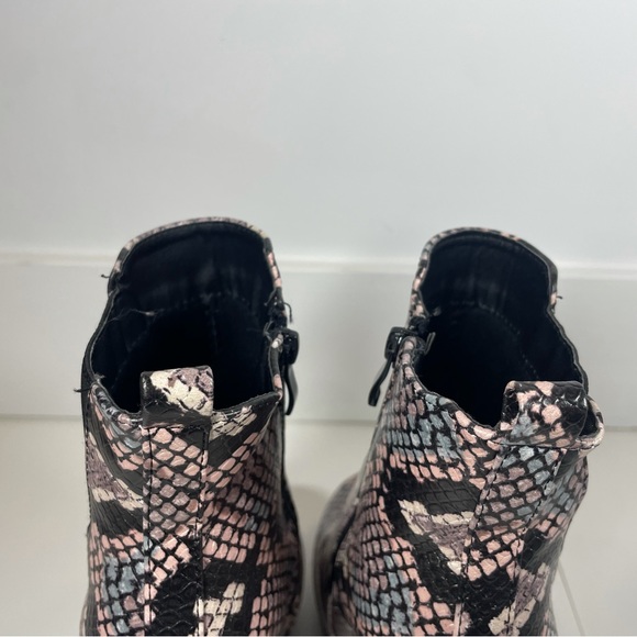 Nice heel boots brand new - Picture 7 of 8